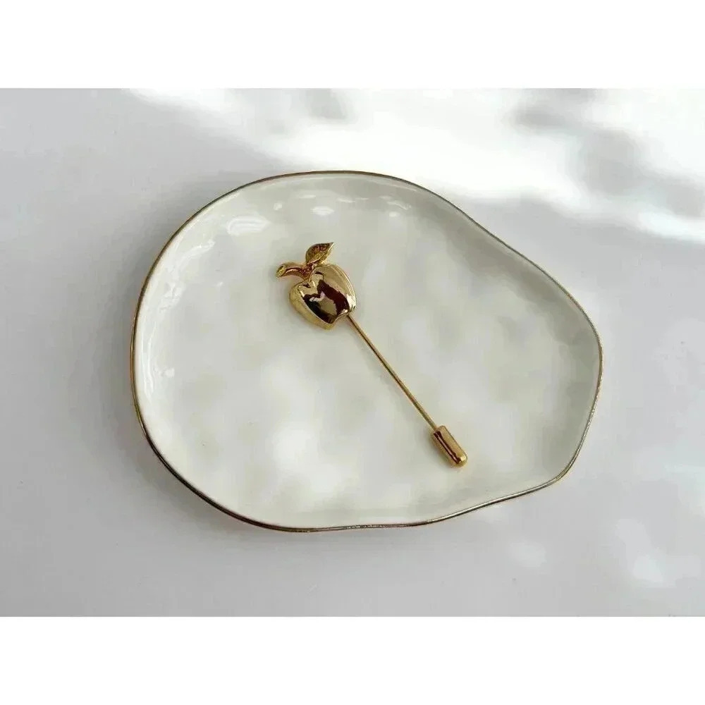 Vintage Gold Colored Apple Stick Pin - Picture 4 of 9